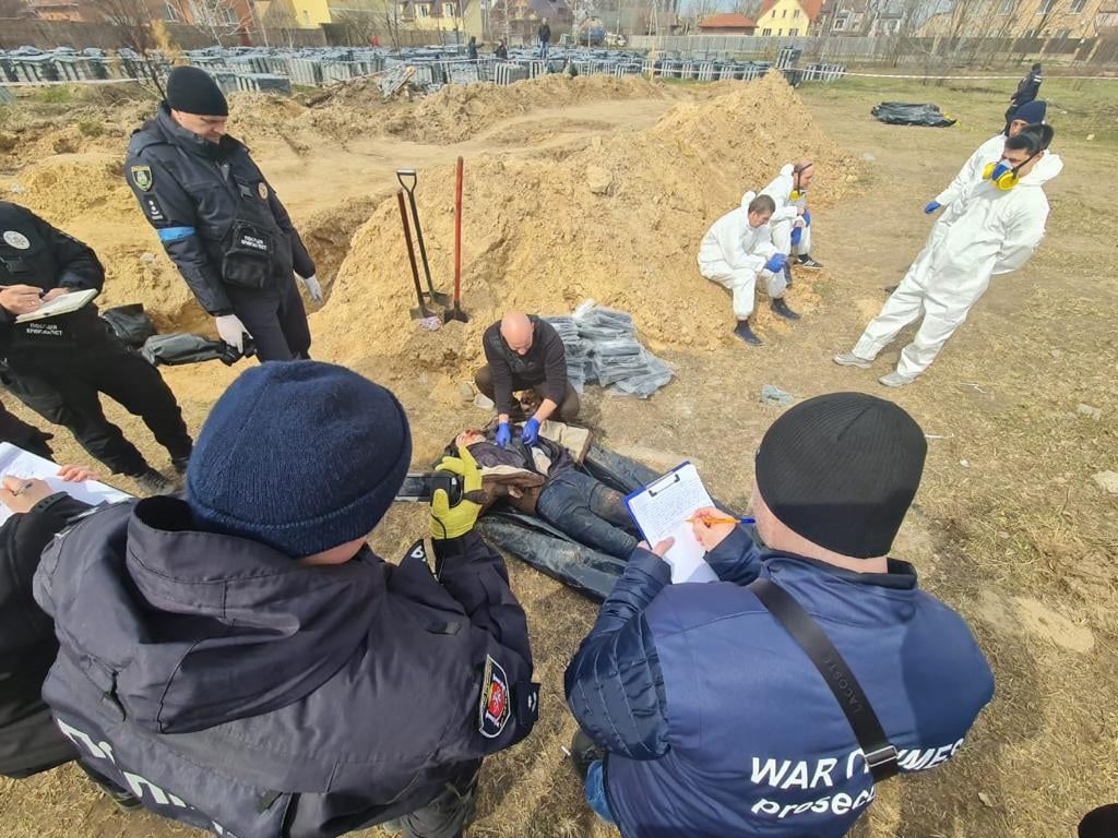 Vitalie Cojocari : Acum 3 ani, pe 1 aprilie, soldații ruși se retrăgeau din imediata apropiere a Kievului. Lăsaseră în urmă localitatea Bucha și… munți de cadavre. Civili măcelăriți de ruși