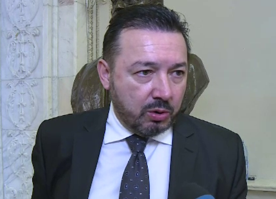 Catalin Radulescu Mitraliera